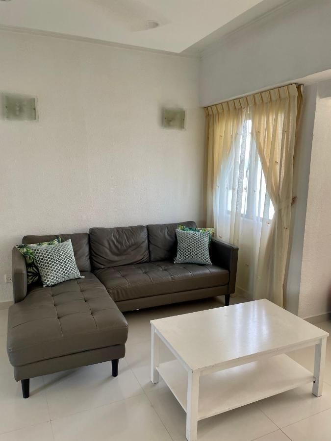 Апартаменты The Ferringhi Sea View At Sri Sayang Бату-Ферринги Экстерьер фото