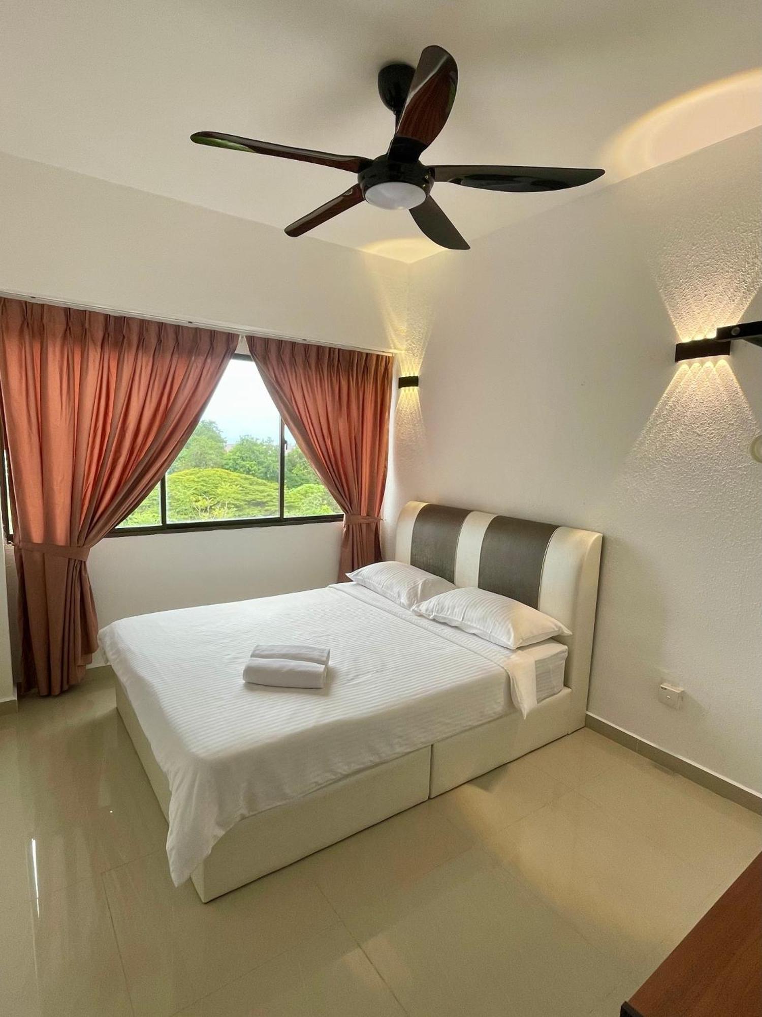 Апартаменты The Ferringhi Sea View At Sri Sayang Бату-Ферринги Экстерьер фото