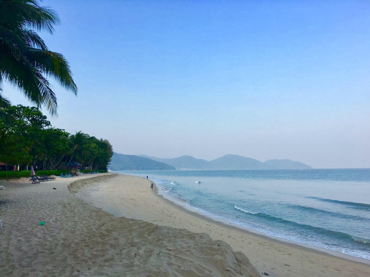 Апартаменты The Ferringhi Sea View At Sri Sayang Бату-Ферринги Экстерьер фото